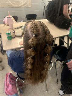 Bubble Braids With Braids, Cute Vb Hairstyles, Cute Bubble Braid Hairstyles Half Up Half Down, Cute Hairstyles With Bubble Braids, Horse Girl Hairstyles, Spider Bubble Braids, Powderpuff Hair Ideas, Bubble Braid Hair Down, Cute Hairstyles For Cheer Practice