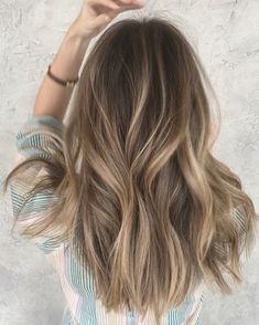 Hairby Chrissy, Cabelo Ombre Hair, Curly Extensions, Bronde Hair, Modern Haircuts, Balayage Hair Blonde, Hair Color For Women, Fesyen Rambut