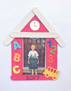 a child's photo frame with a school bus on it and the number 1, 2, 3, 4, 5