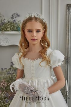 FEATURES: Luxurious stretch mesh, lace and tulle gloves for girl's first communion Easy to style with any of our couture dresses One Size fits most Designed and proudly made in Europe. Ships from the USA. PLEASE NOTE: This listing is for the gloves only. Ring Barrer, Vintage Flower Girls, Girls Communion Dresses, Support Ukraine, First Communion Dress, First Communion Dresses, Custom Gown, Contemporary Dresses, Princess Dresses