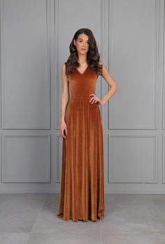 Wedding Maxi Evening Dress With Side Slits, Wedding Evening Dress With Side Slits, Maxi Length Wedding Evening Dress With Side Slits, Floor-length Maxi Dress With Side Slits For Bridesmaid, Fitted Maxi Dress With Side Slits For Bridesmaids, Floor-length Bridesmaid Dress With Side Slits, Full Length Wedding Dresses With Side Slits, Elegant Bridesmaid Maxi Dress, Glamorous Wedding Maxi Dress With Side Slits