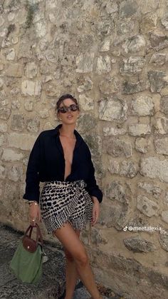 Tulum Beach Outfit, Euro Summer 2024 Outfits, European Summer Style Outfits, Puerto Rico Outfits Aesthetic, Positano Style Fashion, Saint Martin Caribbean Outfits, Thailand Outfit Ideas What To Wear, Thailand Outfit Ideas Black Women, Croatia Aesthetic Outfit