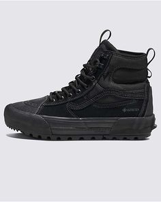 MTE Sk8-Hi GORE-TEX Insulated Shoe Vans Boots, Brown Vans, Snow And Rain, Jane Clothing, Vans Logo, Snowboarding Outfit, Black Vans, Snowboard Boots, Sk8 Hi