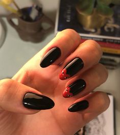 Comme Des Garcons Nails, Subtle Nails, Summery Nails, Casual Nails, Soft Nails, Cat Kuku, Minimalist Nails, Nail Extensions, Black Nails