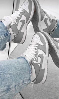 Shoe Wishlist, Fresh Shoes, Cute Nikes, Swag Shoes, Dream Shoes, Winter Fashion Outfits, Teen Fashion Outfits, Nike Dunk, Nike Air Force Sneaker