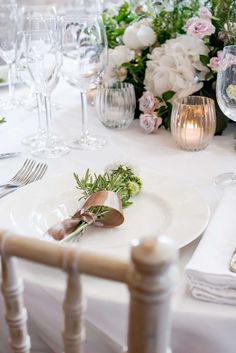 #hootonpagnell #hootonpagnellhall #whitewedding #weddingflowers #weddingflorals #weddingplanner #weddingday #weddingstylist #weddingdecor #weddingdecoration #bridetobe #rusticwedding #wedding #styledshoot #weddingmockup #tablecentre #tablescape #acrylicplinth #whiteflowers #underthefloralspell #weddingplanner #weddingcoordinator #weddingmanagement #louis #weddingfurniture #glassware #placesetting #crockery #cutlery #napkin #weddingstationery #candle #candlelight #urn #stoneurn #floralurn