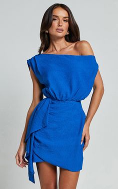 Niana Mini Dress - Drape One Shoulder Dress in Blue Short Blue Dress Formal, Classy Mini Dresses, Dress Shorts Outfit, Hoco Inspo, Classy Short Dresses, Tailored Fashion, Green Cocktail Dress, Blue Dress Short, Rehearsal Dinner Dresses