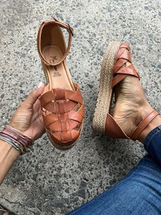 Huarache Sandal All Sizes Boho Hippie Vintage Mexican Style Colorful Leather Mexican Huaraches Ankle Strap Sandal - Etsy Summer Dress Shoes Womens, Closed Toed Sandals, Close Toed Sandals, Natural Leather Sandals, Hippie Shoes, Mexican Huaraches, Mexican Sandals, Boho Shoes, Mode Hippie