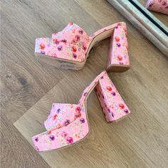 Loveshackfancy X Larroude Dolly Mule Heel Size 8.5 Wild Rose Print. I Also Have The Matching Dress Available For Sell. Originally $370 Only Worn A Few Times Still In Great Condition Girl Money, Mule Heel, Wild Rose, Wild Roses, Rose Print, Matching Dresses, Mule, Heeled Mules, Shoes Women Heels