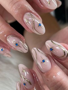 Gold Chrome Oval Nails, Night Sky Inspired Nails, Pearl Purple Nails, Ethereal Nails Acrylic Almond, Ethereal Nail Design, Blue Detail Nails, Ethereal Nail Art, Greek Mythology Nail Art, Short Nail Designs Gold