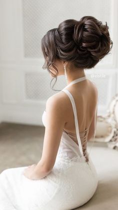 Featured Wedding Hai Wedding Hairstyles With Crown, Wedding Haircut, Unique Wedding Hairstyles, Hairstyles Prom, Hairstyle Idea, Bridal Hair Updo, Elegant Wedding Hair, Hairstyle Inspiration