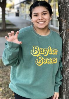 Baylor Bears Womens Retro Shadow Crew Sweatshirt - 16650943 Dallas Shopping, Fc Dallas, Baylor Bear, Green Retro, Beer Shirts, Bear T Shirt, Texas Rangers, Team Names, Crew Sweatshirts