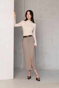 Make a lasting impression in the top! Its lightweight feel, perfect fit, and stunning neckline will make every look a showstopper. Enjoy the utmost comfort and fashion in the highest quality piece. Straight Skirt Outfits, Corporate Core, Workwear Inspiration, Corporate Attire Women, Corporate Chic, Corporate Attire, Mean Blvd, Office Skirt, Polycotton Fabric