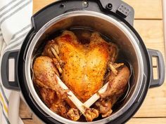 Turkey In Instant Pot Whole, Instant Pot Whole Turkey, Pressure Cooker Recipes Pasta, Instant Pot Duo Crisp, Pressure Cooker Turkey, Pressure Cooker Pasta, Whole Turkey Recipes, Turkey Leftovers, Turkey Pasta