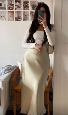 Skirts And Tops Outfits, Classy Feminine Outfits Casual, Clean Look Style, Modest Woman Aesthetic, Pretty Church Outfits, Spring Modest Outfits Aesthetic, Pretty Summer Outfits Modest, Moderately Modest Outfits, Modest But Stylish Outfits