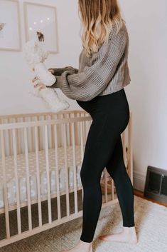 Maternity Business Causal, Blanqi Maternity Leggings, Maternity Night Out Outfit Winter, Black Legging Maternity Outfit, Blanqi Maternity Leggings Outfit, Maternity Leather Leggings Outfit, Pregnant In Winter Outfits, Maternity Leggings Outfit Fall, Maternity Camping Outfit