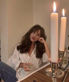 Dakota Johnson Style, Foto Poses, American Beauty, Dakota Johnson, French Girl, Aesthetic Hair, Mode Inspiration, Wavy Hair, Hair Looks