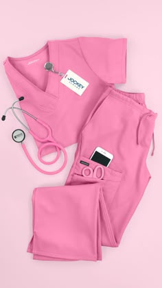 Pink Medical Aesthetic, Nursing Scrubs Outfits, Medical Clothing, Nurse Clothes, Nurse Outfit Scrubs, Nursing School Inspiration, Medical Scrubs Fashion, Nurse Outfit, Stylish Scrubs