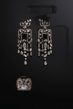 Contrast Jewellery, High Jewelry Earrings, Chanel N 5, Katerina Perez, Jewellery Board, High Jewellery, Asscher Cut Diamond, Jeweled Earrings, Luxury Jewellery