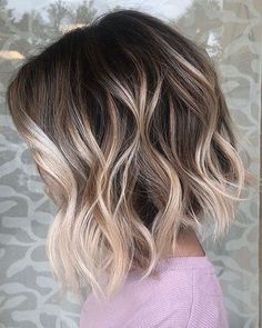 Short Wavy Hairstyles, Hair Colour Design, Short Brown Hair, Balayage Blonde, Haircut Designs, Wavy Hairstyles, Beautiful Hair Color, Hairstyles Women, Short Hair Balayage