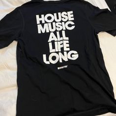 Never Worn Size Medium Defected Records "House Music All Life Long" Tee In Med With Emblem And Big Letters In White. Pocket On Front, Letters On Back. Music-themed Relaxed Fit T-shirt With Letter Print, Hip Hop Black T-shirt With Letter Print, Black Music-themed T-shirt With Letter Print, Hip Hop Style Cotton T-shirt With Text Print, Hip Hop Cotton T-shirt With Graphic Print, Defected Records, Long Tee, Big Letters, Music Tees