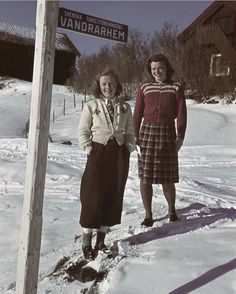 1940s Winter Fashion, Vintage Winter Fashion, Forties Fashion, 1940s Women, 1940s Outfits, Skandinavian Fashion, 20th Century Fashion, Vintage Wardrobe, 40s Fashion