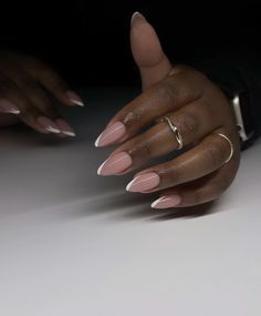 Nail Colors For Dark Skin, Almond Shaped Nails Designs, Classy Almond Nails, Oval Nails Designs, Colors For Dark Skin, New Nail Designs, Spring Nail Colors, Work Nails, Almond Nails Designs