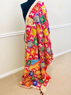 Heavy Work Kundan Mirrors PomPom Patti Latkan Mehrfarbiger Phulkari

 Entdecken Sie mehr SAMTSCHAL , DUPATTA , PHULKARI

 📦 Unübertroffener KOSTENLOSER weltweiter Versand von Kanada in die USA, nach Europa, Australien, Neuseeland, Norwegen, Belgien, Dänemark, Spanien, Italien, Frankreich und überall sonst.

 ⭐️⭐️⭐️⭐️⭐️ 5-Sterne-Kundenbewertungen

 Gagan, USA ⭐️⭐️⭐️⭐️⭐️

 Ich habe testweise eine Potli-Tasche gekauft (normalerweise kaufe ich nicht gerne traditionelle Sachen online), also ging es Multicolor Semi-stitched Embroidered Fabric For Puja, Multicolor Lehenga With Cutdana For Puja, Multicolor Bollywood Traditional Wear For Puja, Bollywood Style Multicolor Traditional Wear For Puja, Multicolor Dupatta With Cutdana For Puja, Multicolor Traditional Wear For Puja With Cutdana, Multicolor Cutdana Traditional Wear For Puja, Multicolor Traditional Wear With Cutdana For Puja, Semi-stitched Multicolor Traditional Wear For Puja