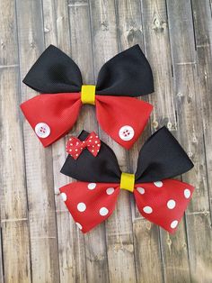 Mickey and minnie hair bows, mickey mouse bow, minnie mouse bow, mickey hair bow, minnie hair bow, disney bow Minnie Mouse Bow, Mickey And Minnie, Mickey Minnie Mouse, Hair Bow, Hair Bows, Minnie Mouse, Hair Accessories, Disney