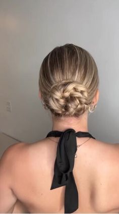 Braided Bun Tutorial, Plaited Bun, Bun With Curls, Gorgeous Braids, Pageant Hair, Low Bun Hairstyles, Braided Bun Hairstyles, Bun Tutorial, Dance Hairstyles