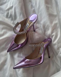 Pretty Heels, Purple Heels, Hello Lover, Fashion Shoes Heels, Shoes Heels Classy, Soft Life, Girls Heels, Jimmy Choo Heels, Stunning Shoes