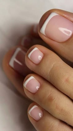 Toenail Color Ideas, Milky French Pedicure, Manicure French Tip, French Toe Nails, French Pedicure, Gel Toe Nails, Nagellack Trends, Toe Nail Color, Acrylic Toe Nails