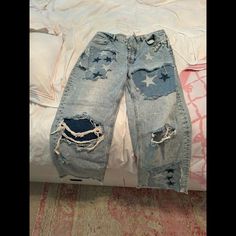 New Free People Star Jeans $178 Size 28. Shipped With Usps Priority Mail. Size 28 Jeans, Free People Jeans, Star Jeans, Priority Mail, Women Jeans, Free People, Stars, Women Shopping, Blue