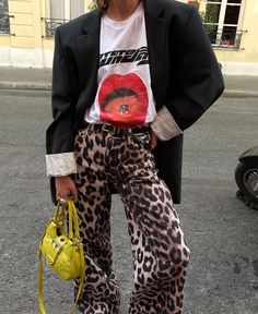 Leopard Print Outfits, Paris Mode, Linnet, Mode Vintage, Looks Style, Mode Inspiration, Outfits Casuales