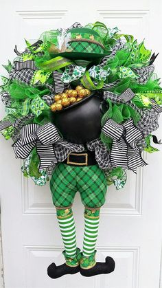 a st patrick's day wreath with a leprechaun