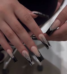 Drake Inspired Nails, Parti Dresses, Mugler Nails, Lowrider Nails, Nail Art Design 2023, 2023 Nails Ideas, Dot Nail Designs, Beach Nail Art, Beach Nail