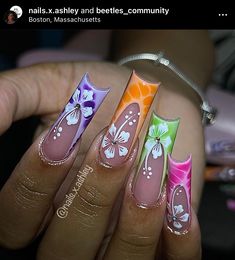 Flower Themed Acrylic Nails, Hand Art Nails, Long Nails Nail Art, Nails Different Hands, Design Cool Ongles, Dope Nails Summer, Nails Ideas Medium, Tropical Nails Acrylic, Cute Nail Sets