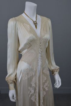 Sukienki Maksi, Silk And Lace, 1930s Fashion, Vestidos Vintage, Historical Dresses, Mode Vintage, Mode Inspiration, Wedding Dresses Vintage