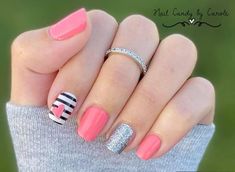 Uñas Color Coral, Mixed Manicure, Nail Color Combinations, At Home Manicure, Nail Color Combos, Nail Art Stripes, Spring Acrylic Nails, Valentine Nail Art, Purple Nail Designs