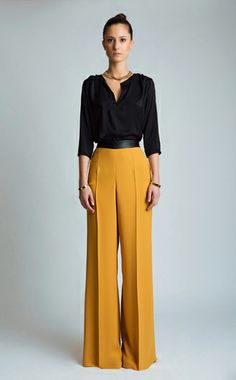 Elegant Palazzo Pants Outfit, Mustard Skirt Outfit, Wide Leg Trousers Outfit, Autumn Color Palette Fashion, Mustard Pants, Clothing Pattern Design, Color Combos Outfit