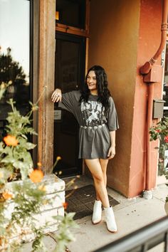 Howdy Cowboy Oversized Graphic T - Shirt DressS Western Oversized Tshirt, Western Grunge Style, Oversized Tshirt Dress, Cowboy Graphic, Oversized T Shirt Dress, Oversized T Shirt, Dress 100, Dress Romper, Long Sweaters