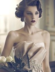 retro style, love the red lips~! Make Up Sposa, Charleston Style, Look Retro, Gatsby Style, Vintage Makeup, فستان سهرة, Wedding Hair And Makeup, Vintage Glamour