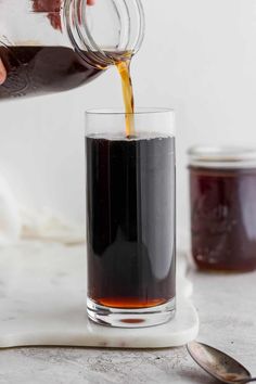 Vanilla Sweet Cream Cold Brew - a delicious summer iced coffee drink made with delicious sweet cream! Dairy-free friendly! #vanillasweetcreamcoldbrew #sweetcreamcoldbrew #vanillasweetcreamcoldbrewrecipe #vanillasweetcreamcoldbrewhealthy Cold Brew Coffee At Home, Make Cold Brew, Cream Cold Brew, Cold Brew Coffee Recipe