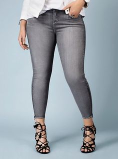 Rebel Wilson for Torrid Zip Skinny Jeans, PEWTER GREY Torrid Jeans, Button Fly Jeans, Way Down, Plus Size Jeans, Fantasy Fashion, Simply Beautiful, Pocket Design, Passion For Fashion, Capsule Wardrobe