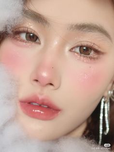 Strawberry Milk Makeup Look, Pink Tone Makeup, Mackup Look, Kawaii Makeup Aesthetic, Asian Makeup Looks, Kawaii Makeup, Formal Makeup