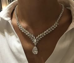 Dimond Neckles, Wedding Necklaces For Bride, Diamond Neckless, Expensive Necklaces, Jewellery Design Sketches, Fancy Jewellery Designs, Diamond Necklace Designs