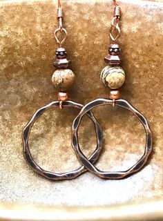 Cheap Vintage Handmade Hoop Earrings, Bohemian Earrings Rustica Jewelry, Cheap Handmade Vintage Hoop Earrings, Boho Earrings Diy, Diy Earrings Dangle, Hammered Copper Earrings, Ethereal Jewelry, Stone Bead Jewelry, Hammered Jewelry