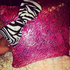 Black Dream House, Y2k Pieces, Animal Print Bedding, Girly Tingz, Mcbling Fashion, 2000s Pink, Glam Bedroom, Y2k Era