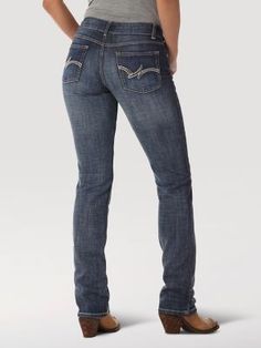 Women’s Jeans, Wrangler Jeans Women's, Everyday Jeans, Best Jeans For Women, Favorite Shoes, Levi’s 501, Jeans For Short Women, Wrangler Jeans, Women Essentials