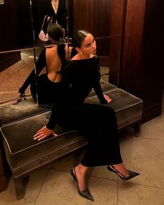 Kitten Heels Outfit, Jazz Outfits, Christina Nadin, Heels Outfits, Night Out Outfit, Dinner Outfits, Jazz Music, Party Looks